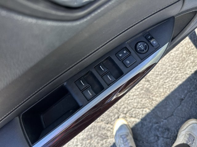 Used 2016 Acura TLX FWD image 18