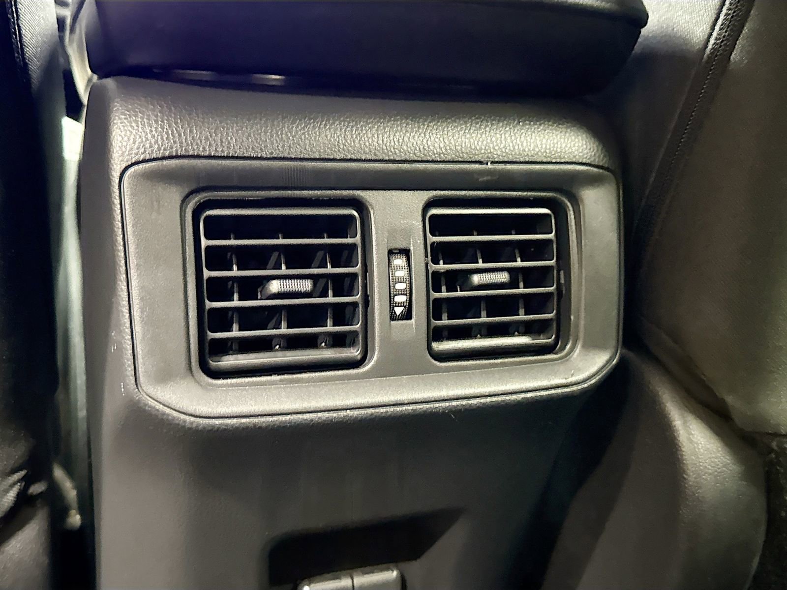 Used 2024 Toyota RAV4 XLE FWD image 26