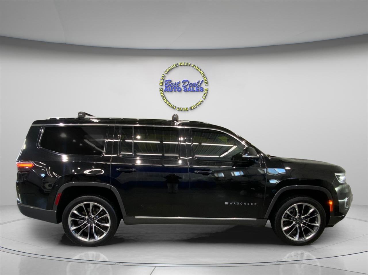 Used 2022 Jeep Wagoneer Series III w/ Premium Group I image 6