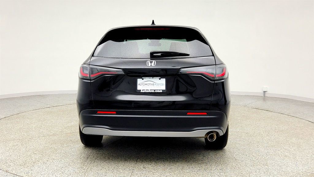 Used 2023 Honda HR-V Sport image 6