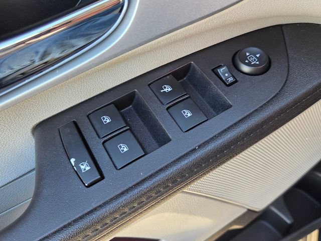 Used 2017 Chevrolet Equinox LT w/ Convenience Package image 30