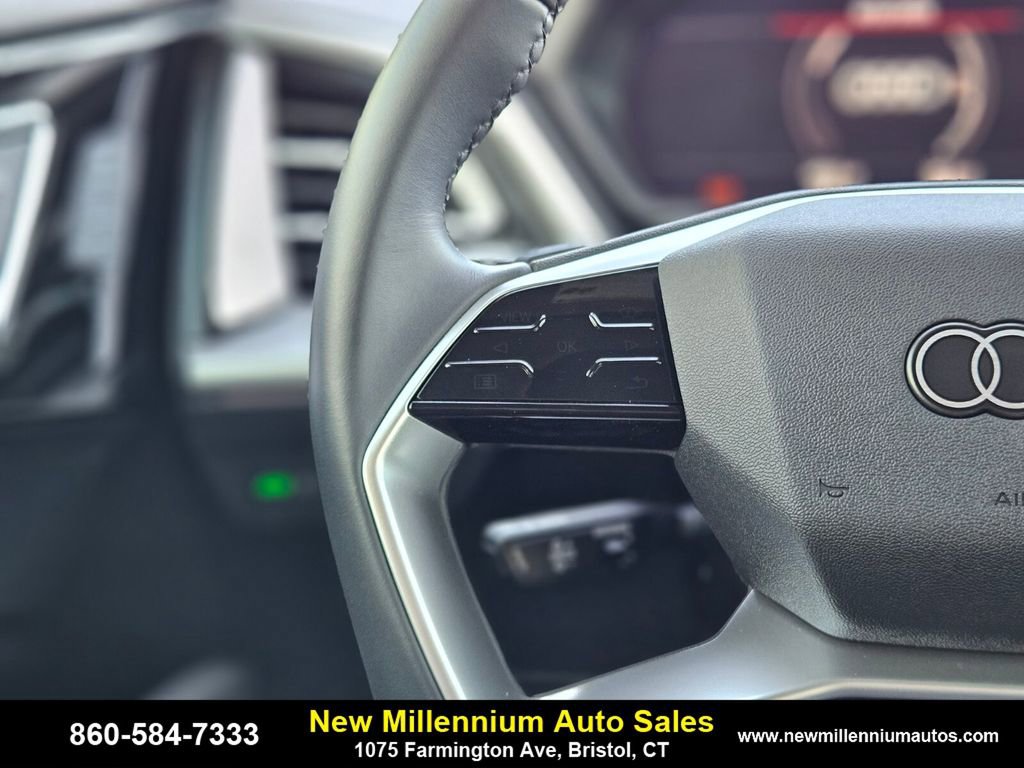 Used 2025 Audi Q4 e-tron Premium w/ Convenience Package image 29