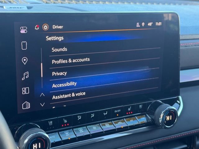 Used 2025 Chevrolet Colorado Z71 w/ Technology Package image 42