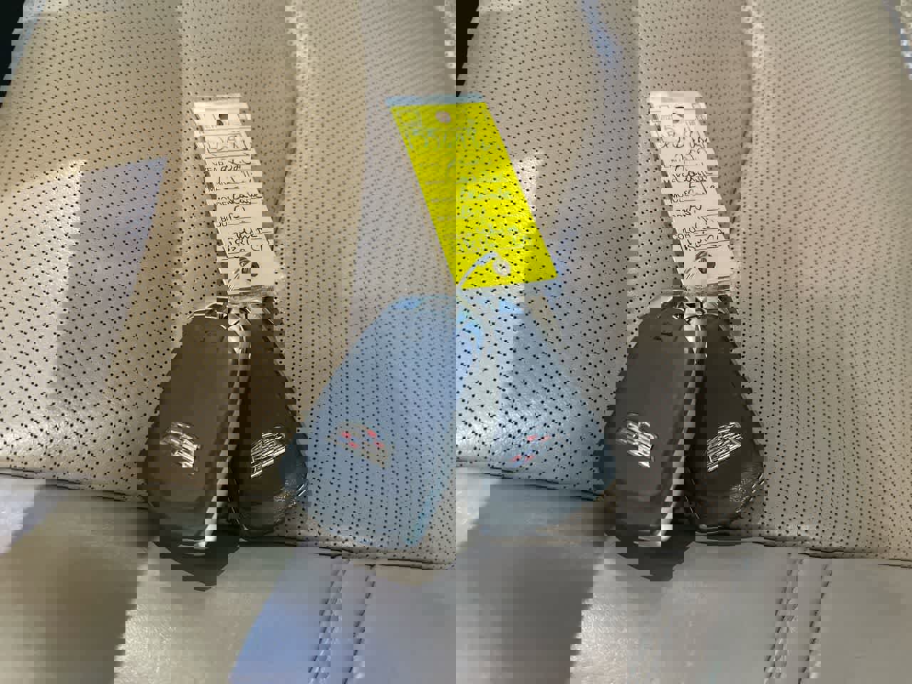 Used 2020 Cadillac Escalade ESV Platinum image 28