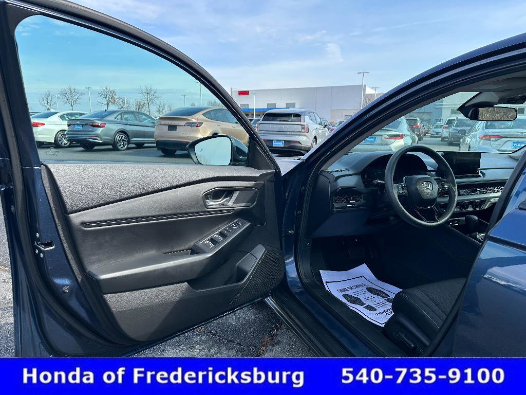 Certified 2025 Honda Accord SE image 30