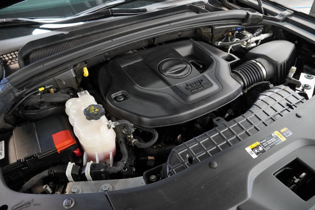 Certified 2023 Jeep Grand Cherokee Overland AWD/4WD image 51