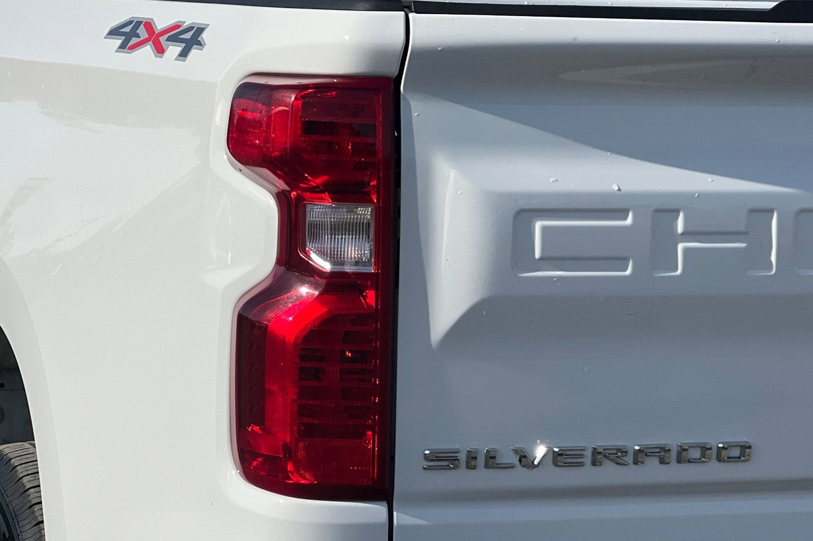 Used 2025 Chevrolet Silverado 1500 LT AWD/4WD image 45