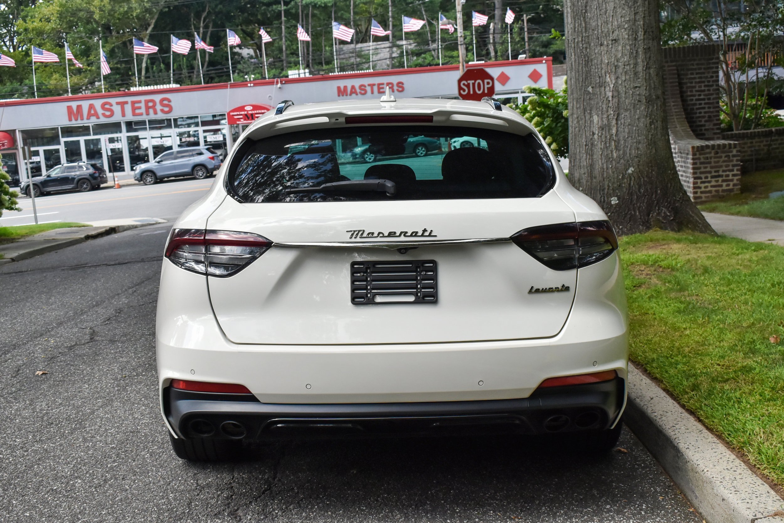 Used 2022 Maserati Levante GT AWD/4WD image 7