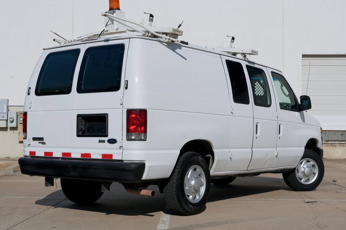 Used 2014 Ford E-150 and Econoline 150 w/ Power Group RWD image 3