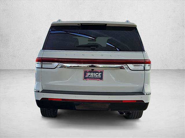 Used 2024 Lincoln Navigator Reserve AWD/4WD image 6