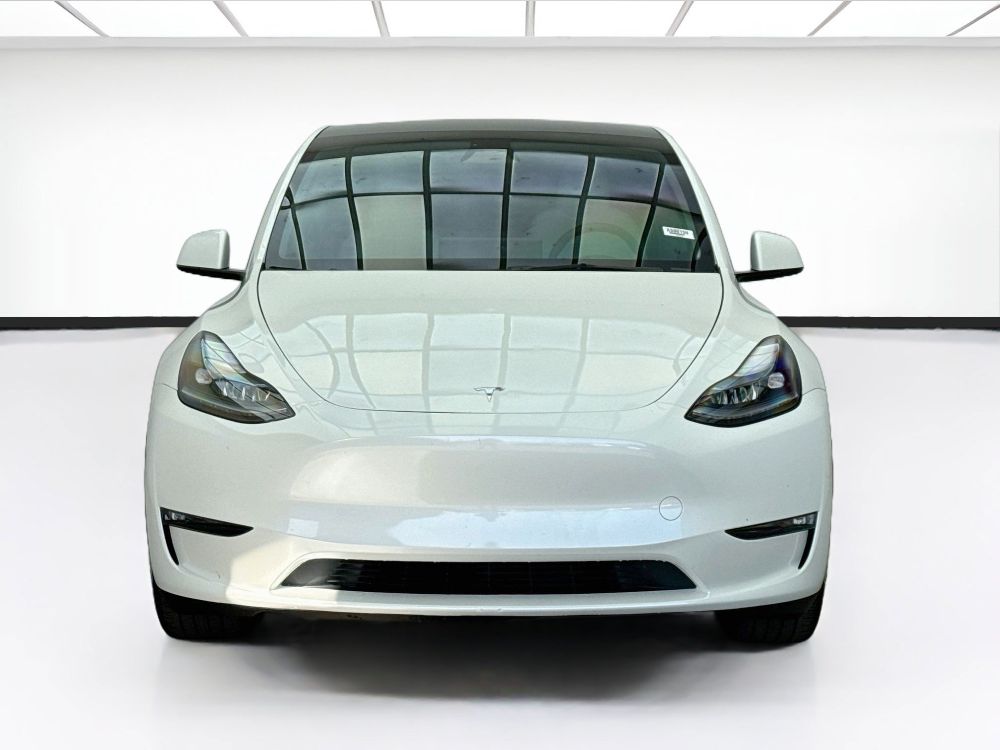 Used 2023 Tesla Model Y Long Range AWD/4WD image 2