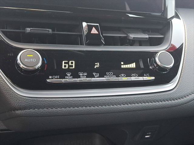 Certified 2023 Toyota Corolla SE w/ SE Premium Package FWD image 20