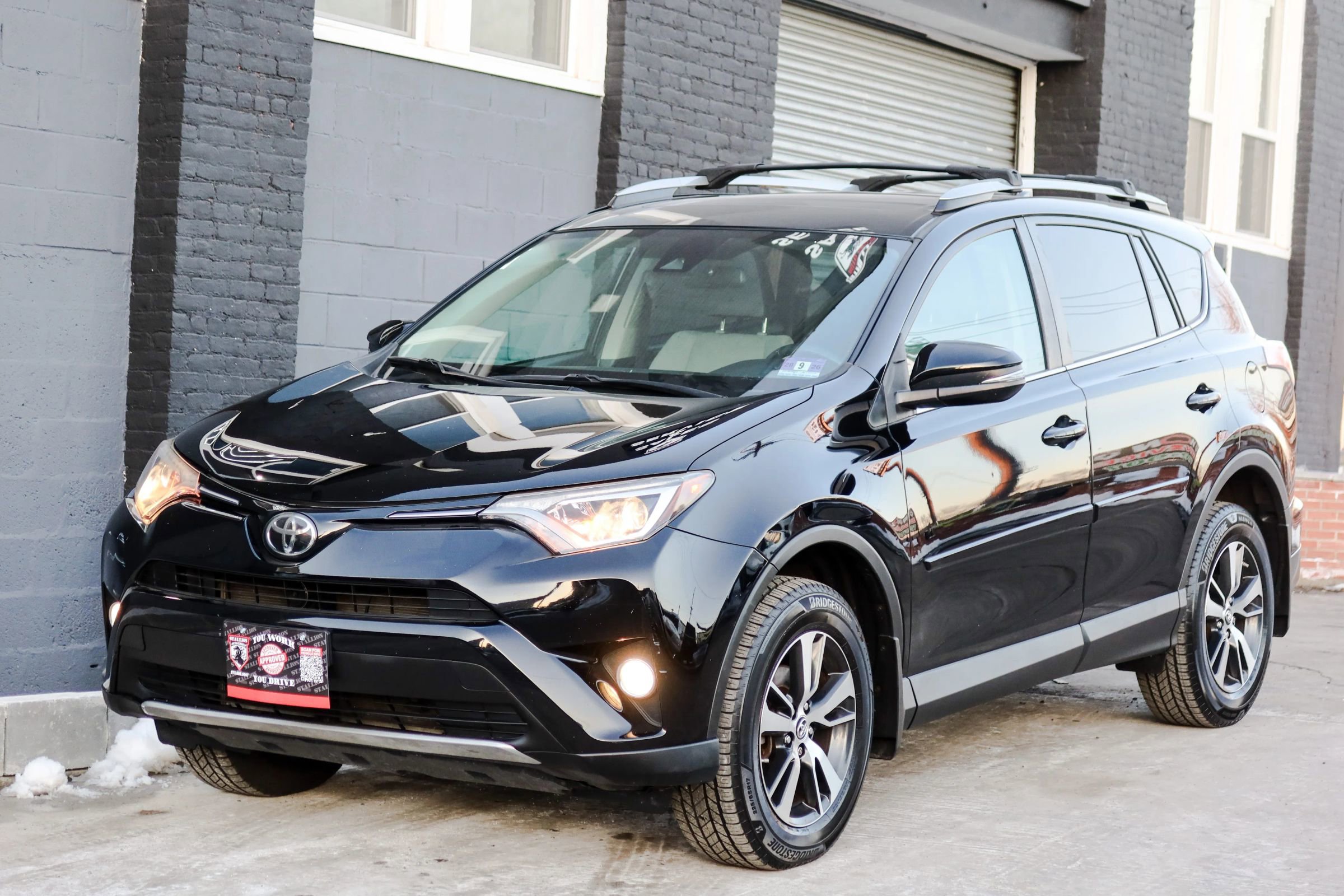 Used 2017 Toyota RAV4 XLE image 3