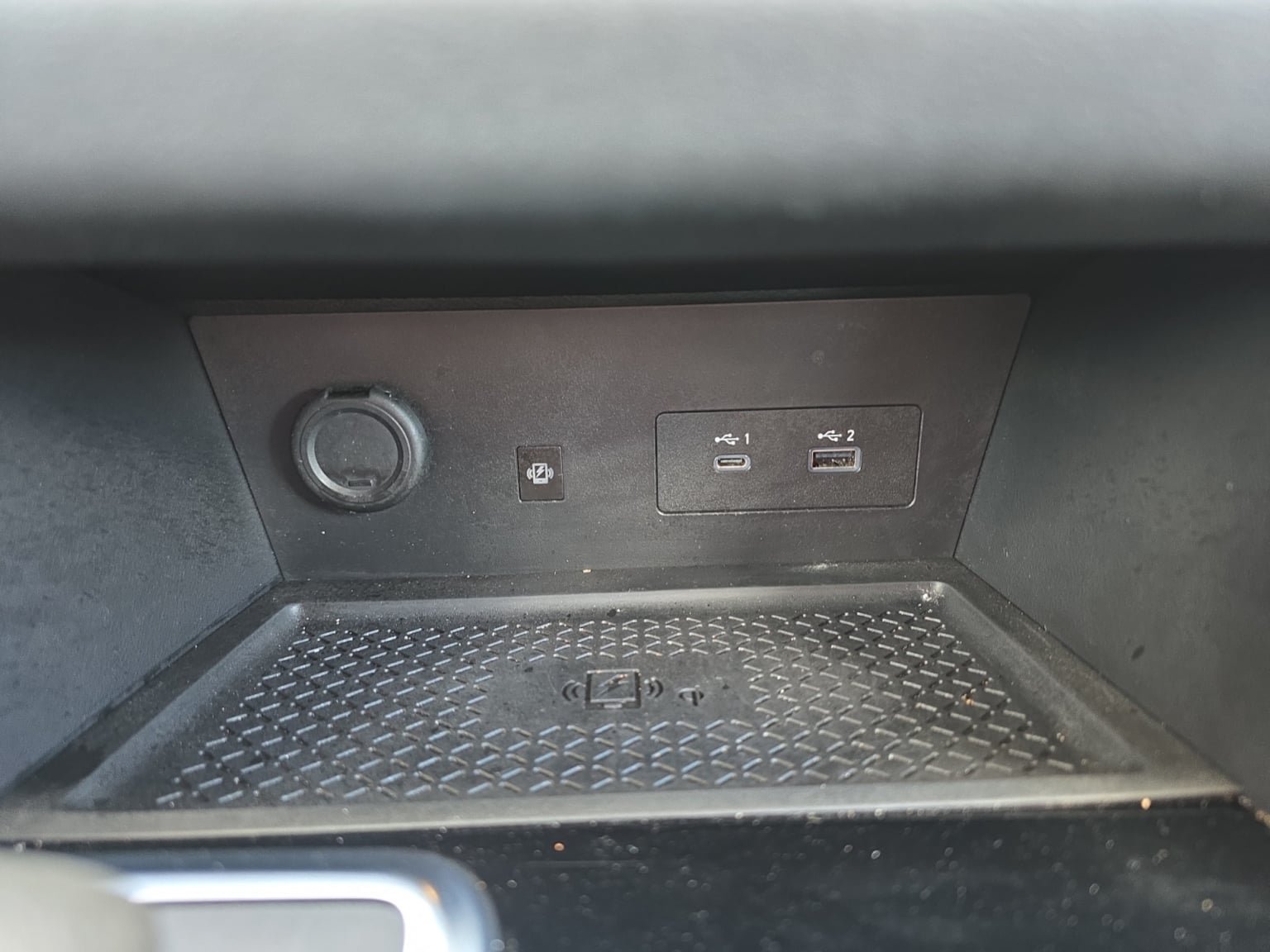 Used 2024 Nissan Pathfinder Platinum FWD image 25
