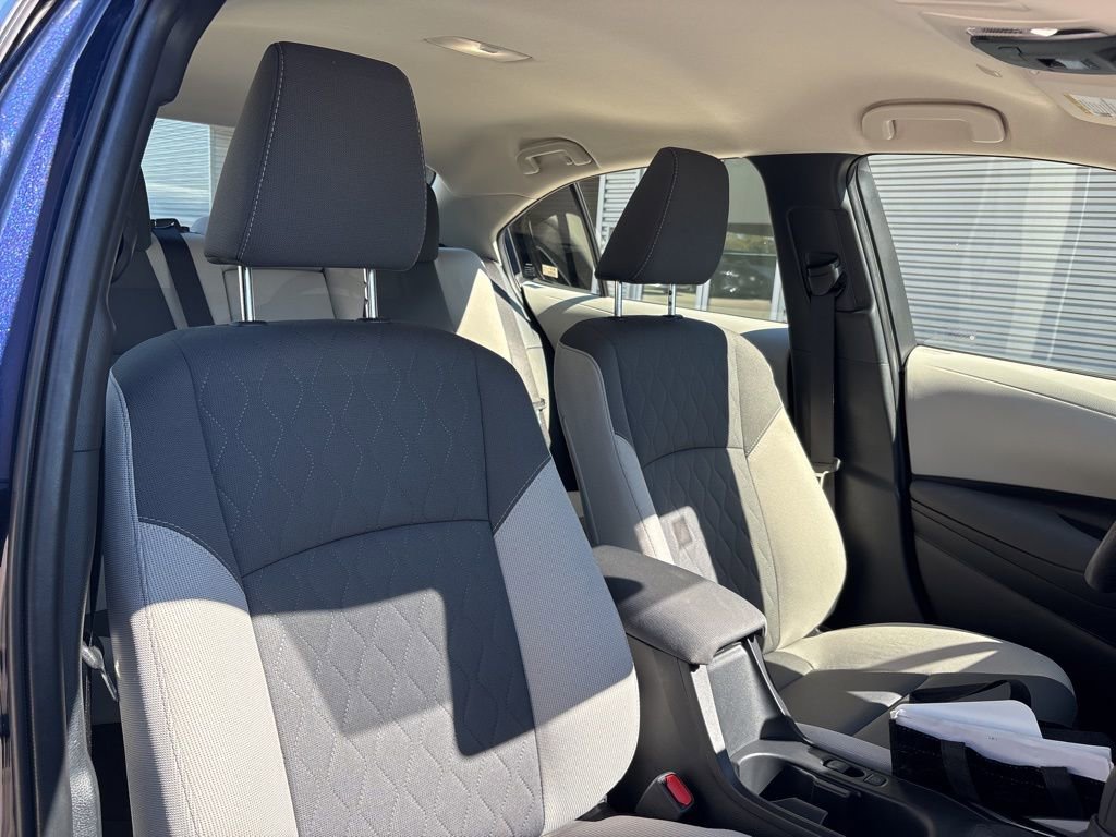 Used 2025 Toyota Corolla LE image 16