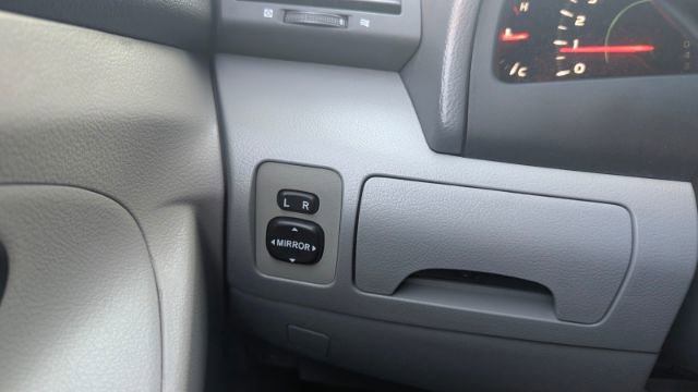 Used 2009 Toyota Camry LE image 30