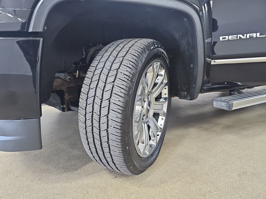 Certified 2018 GMC Sierra 1500 Denali w/ Denali Ultimate Package AWD/4WD image 38