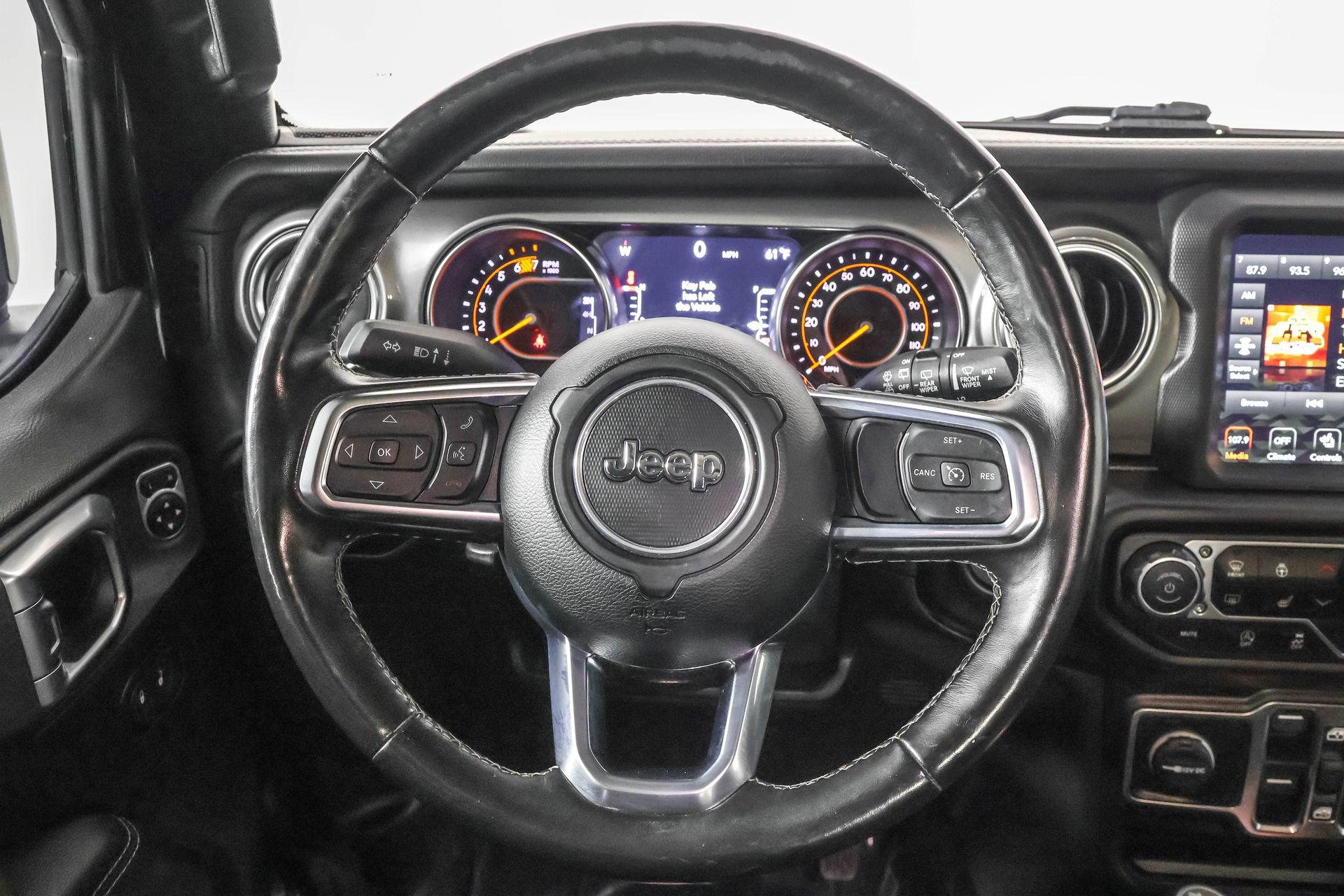 Used 2020 Jeep Wrangler Unlimited Sahara image 16