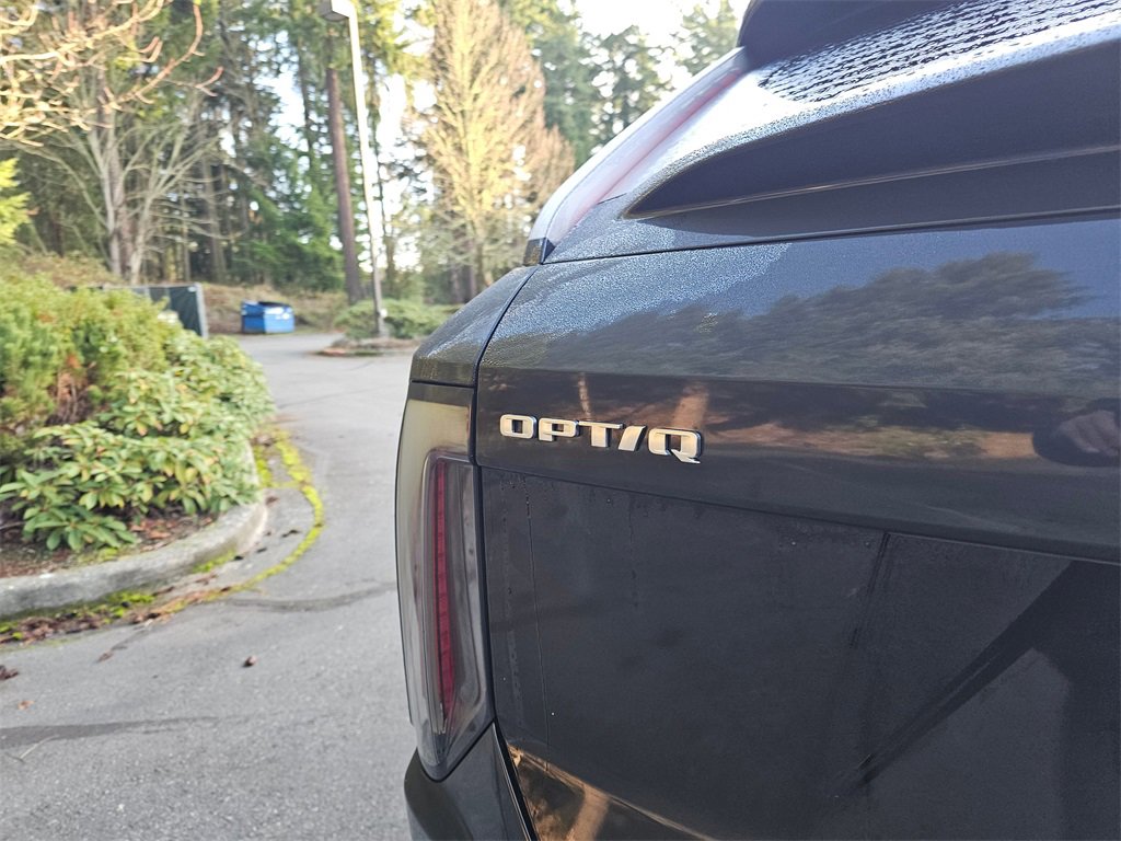 New 2026 Cadillac Optiq Luxury 2 image 13