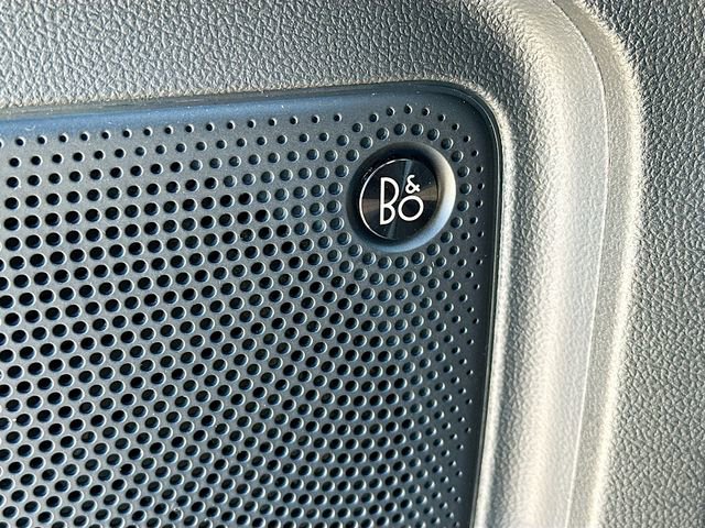 Used 2025 Ford Escape Platinum w/ Premium Technology Package image 19