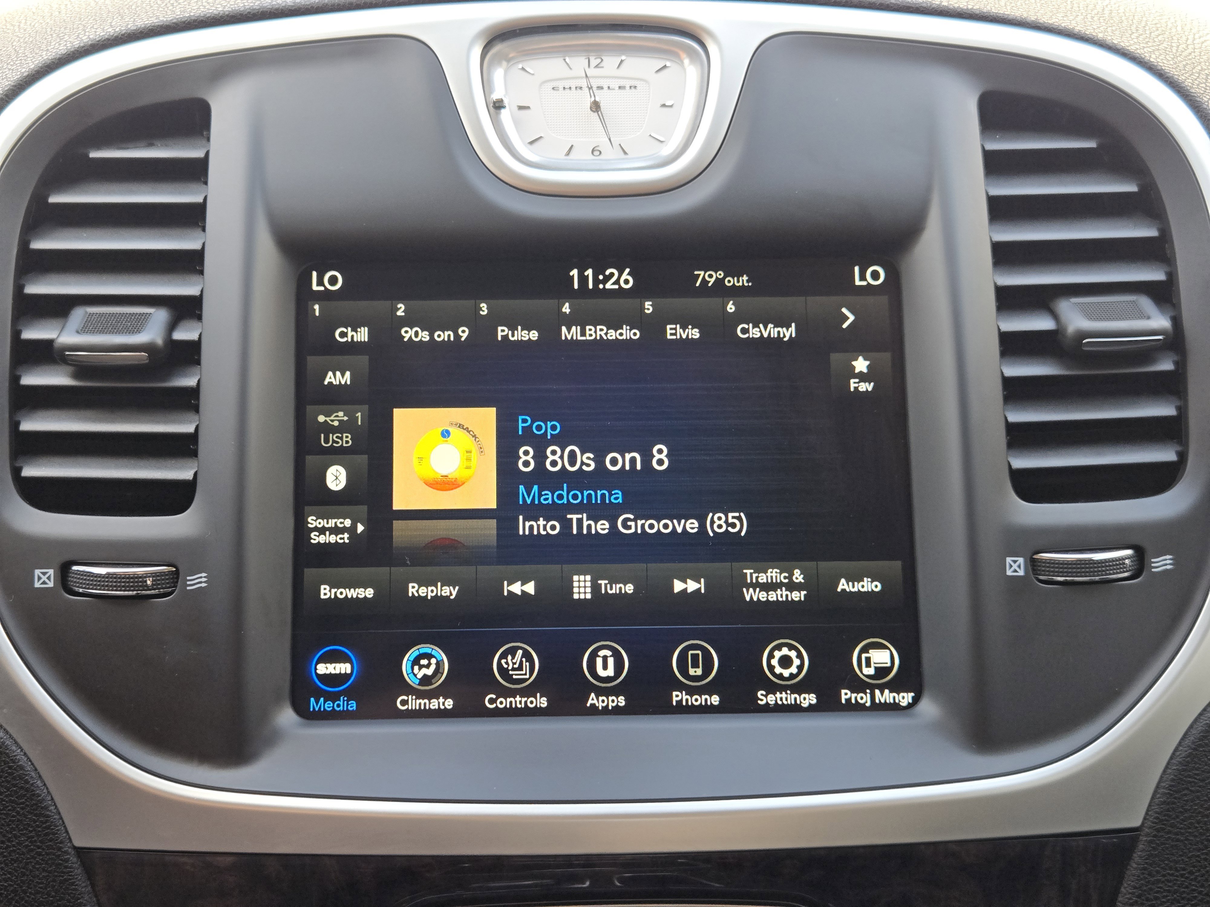 Used 2023 Chrysler 300 Touring L w/ Comfort Group RWD image 19