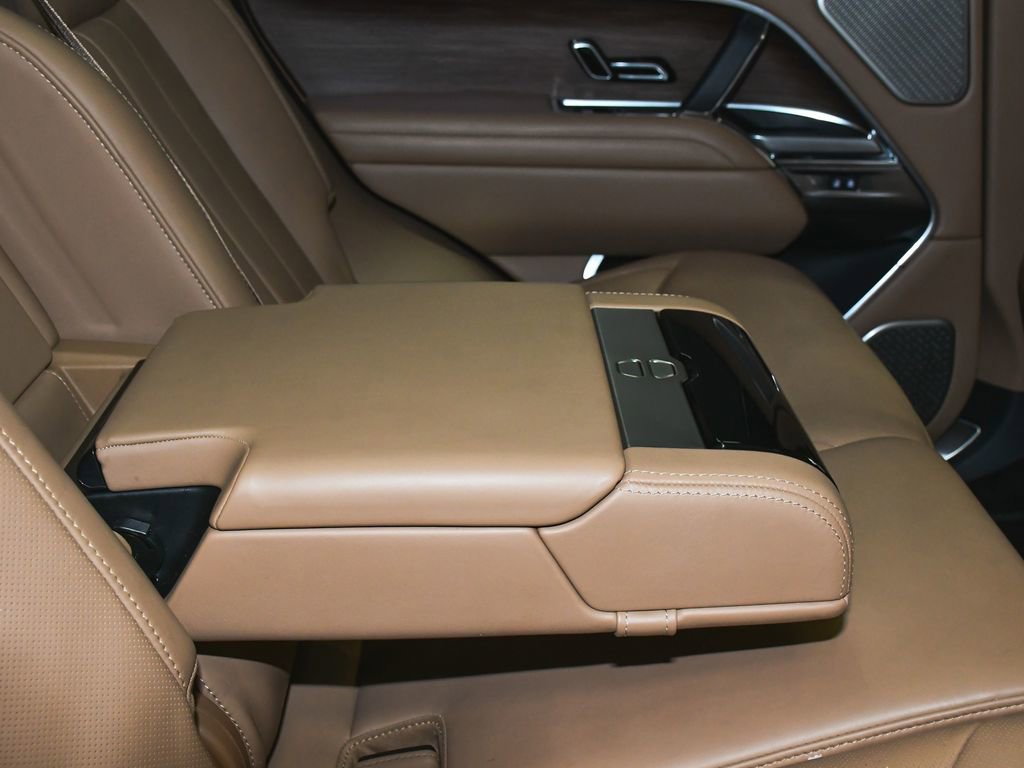 Used 2024 Land Rover Range Rover Autobiography image 63