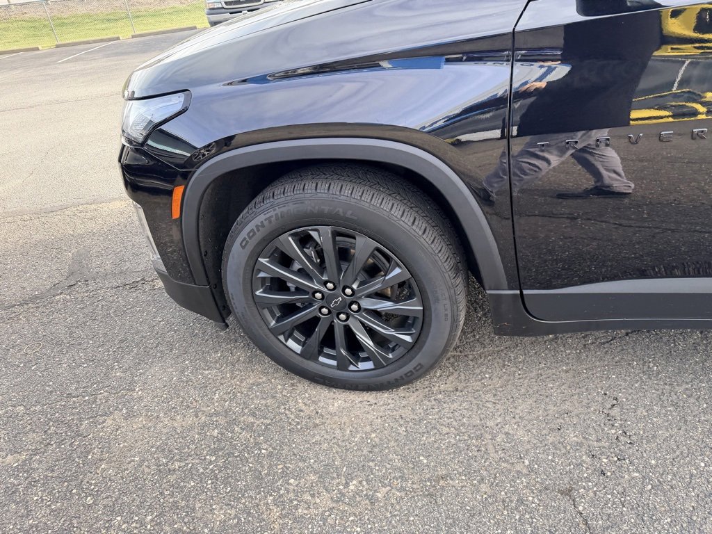 Used 2023 Chevrolet Traverse RS image 10