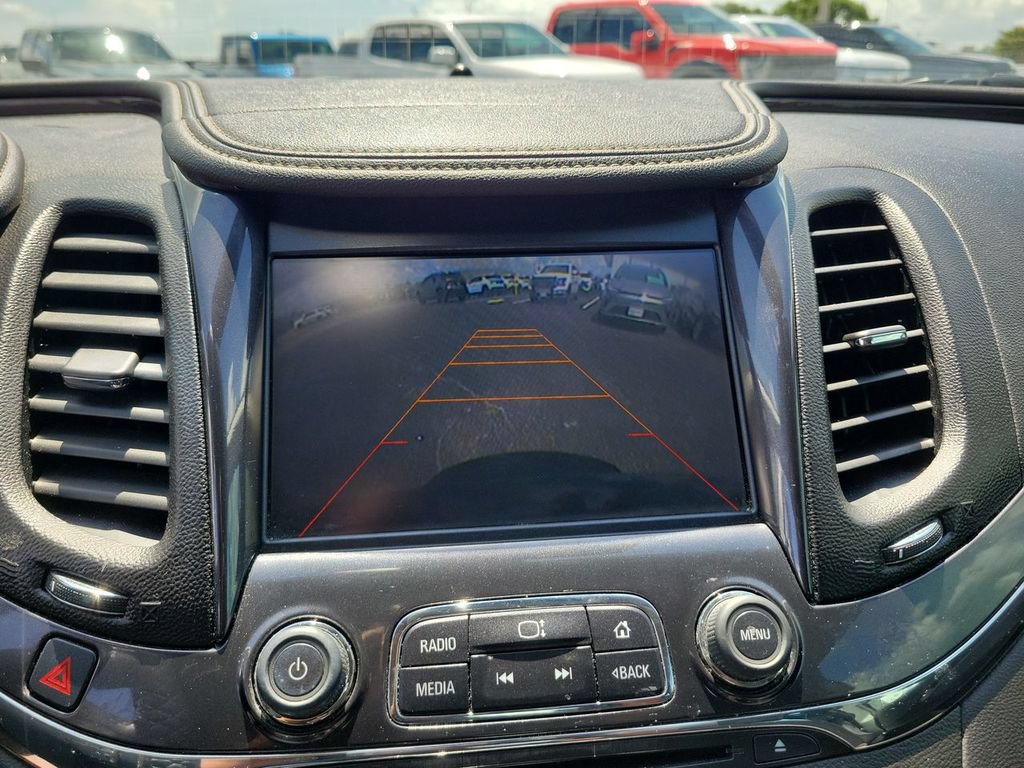 Used 2015 Chevrolet Impala LT FWD image 15
