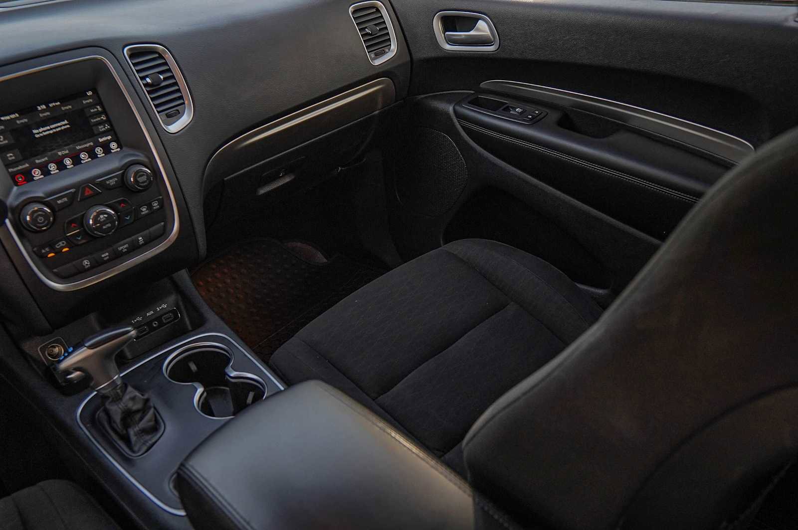 Used 2020 Dodge Durango SXT w/ 3rd Row Seating Group image 28