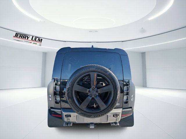 Used 2023 Land Rover Defender 110 Carpathian Edition image 3