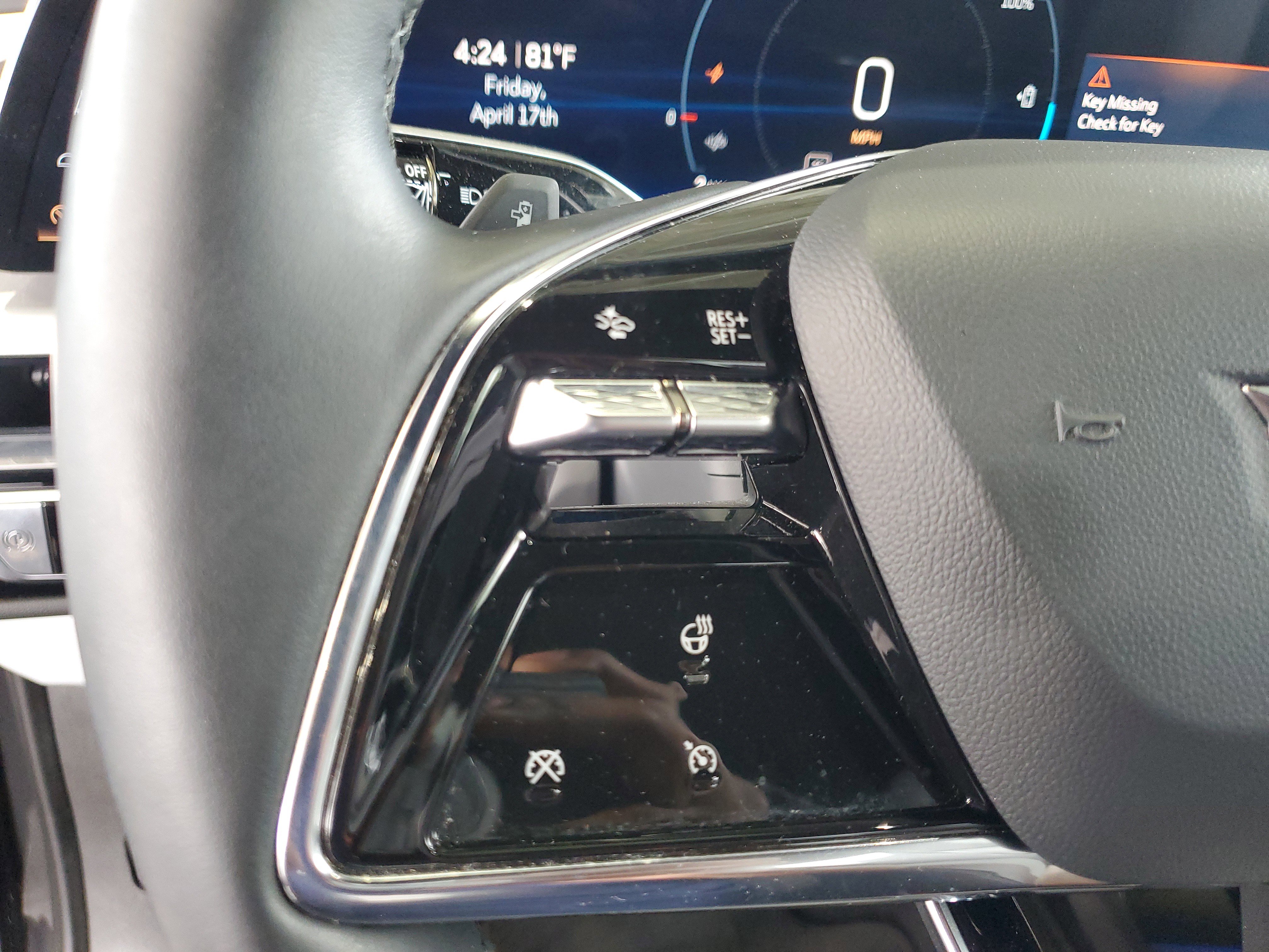 Used 2024 Cadillac Lyriq Luxury image 23