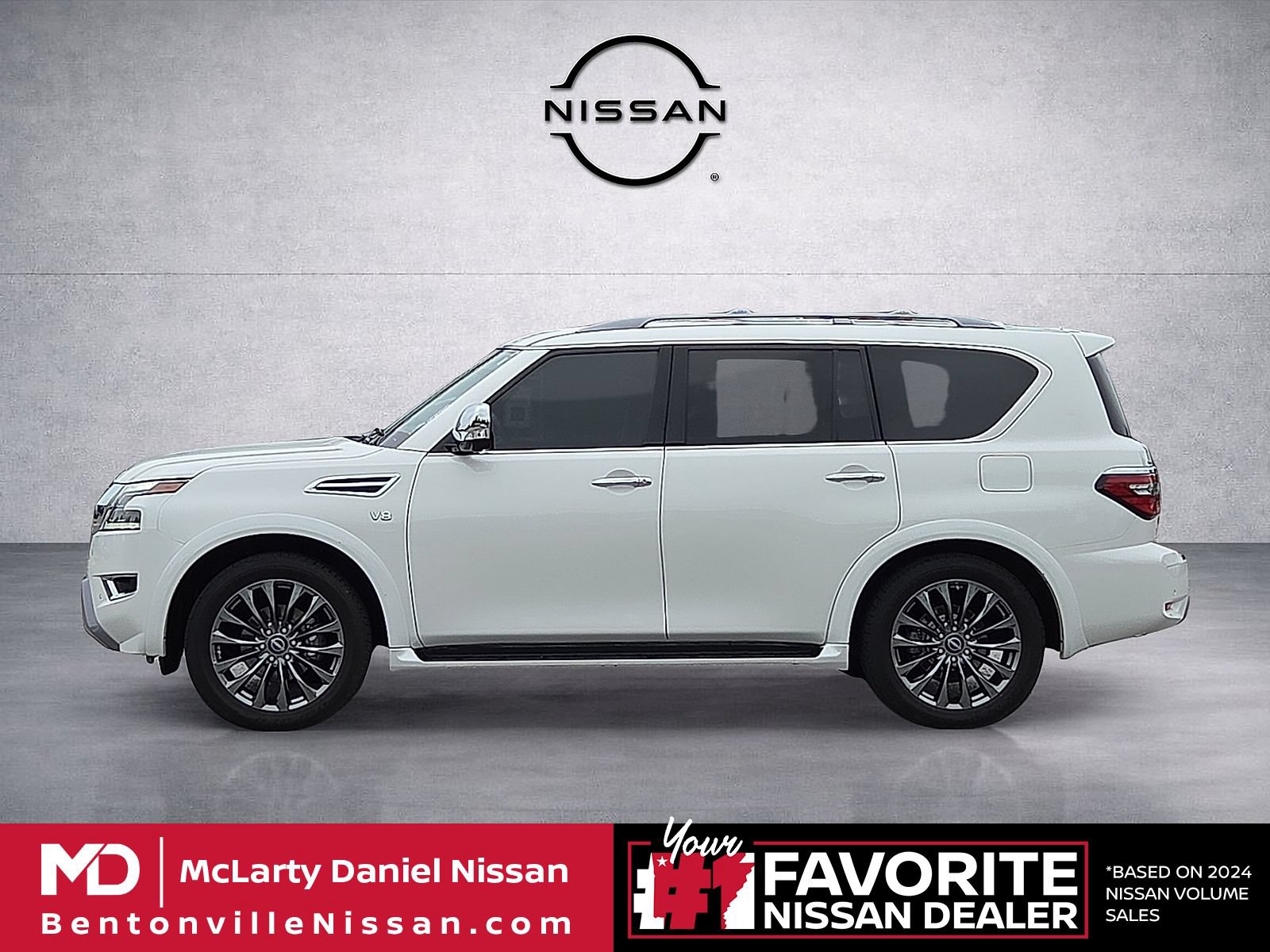 Used 2022 Nissan Armada Platinum w/ Captain's Chairs Package AWD/4WD video 3