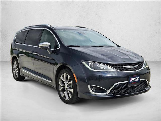 Used 2020 Chrysler Pacifica Limited FWD image 3