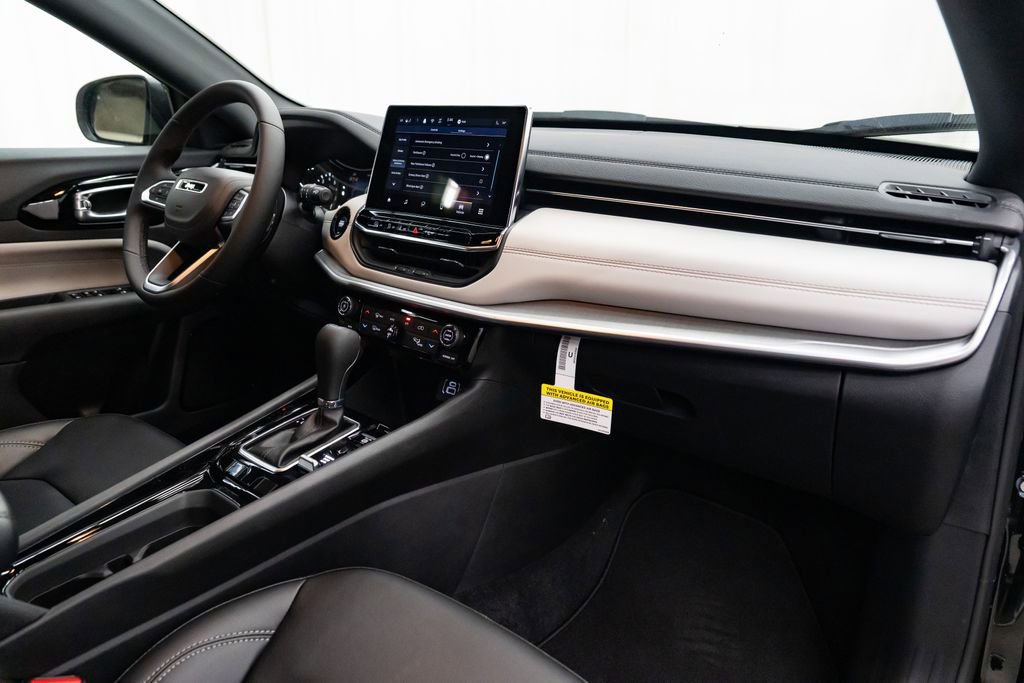 New 2026 Jeep Compass Limited image 27
