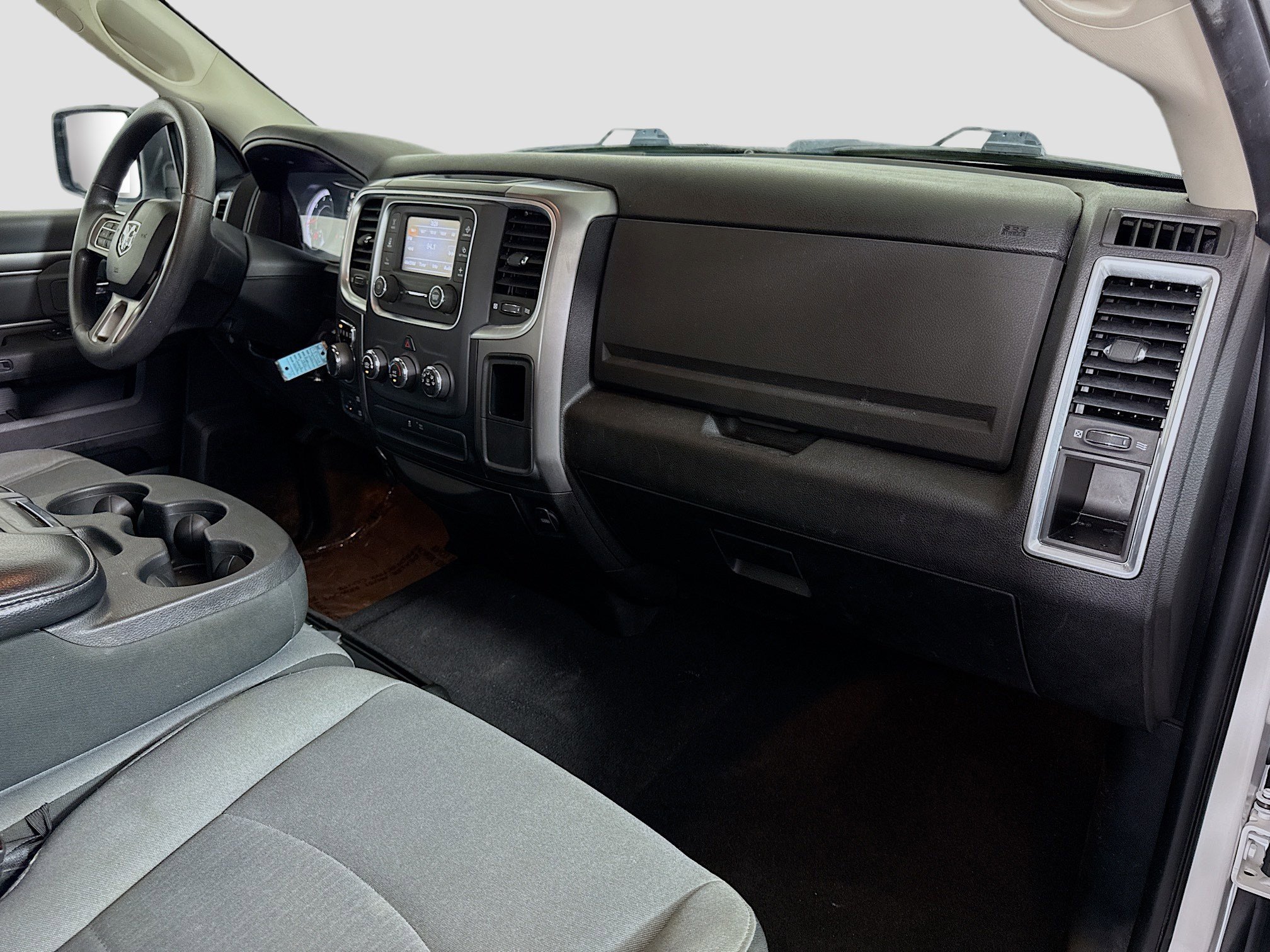 Used 2021 RAM 1500 Classic SLT image 29