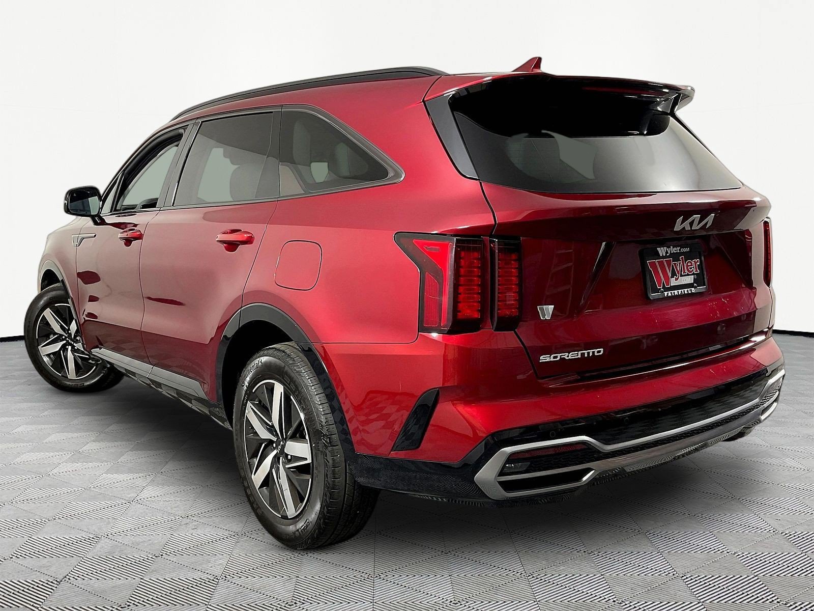 Used 2023 Kia Sorento EX w/ Panoramic Sunroof Package FWD image 4