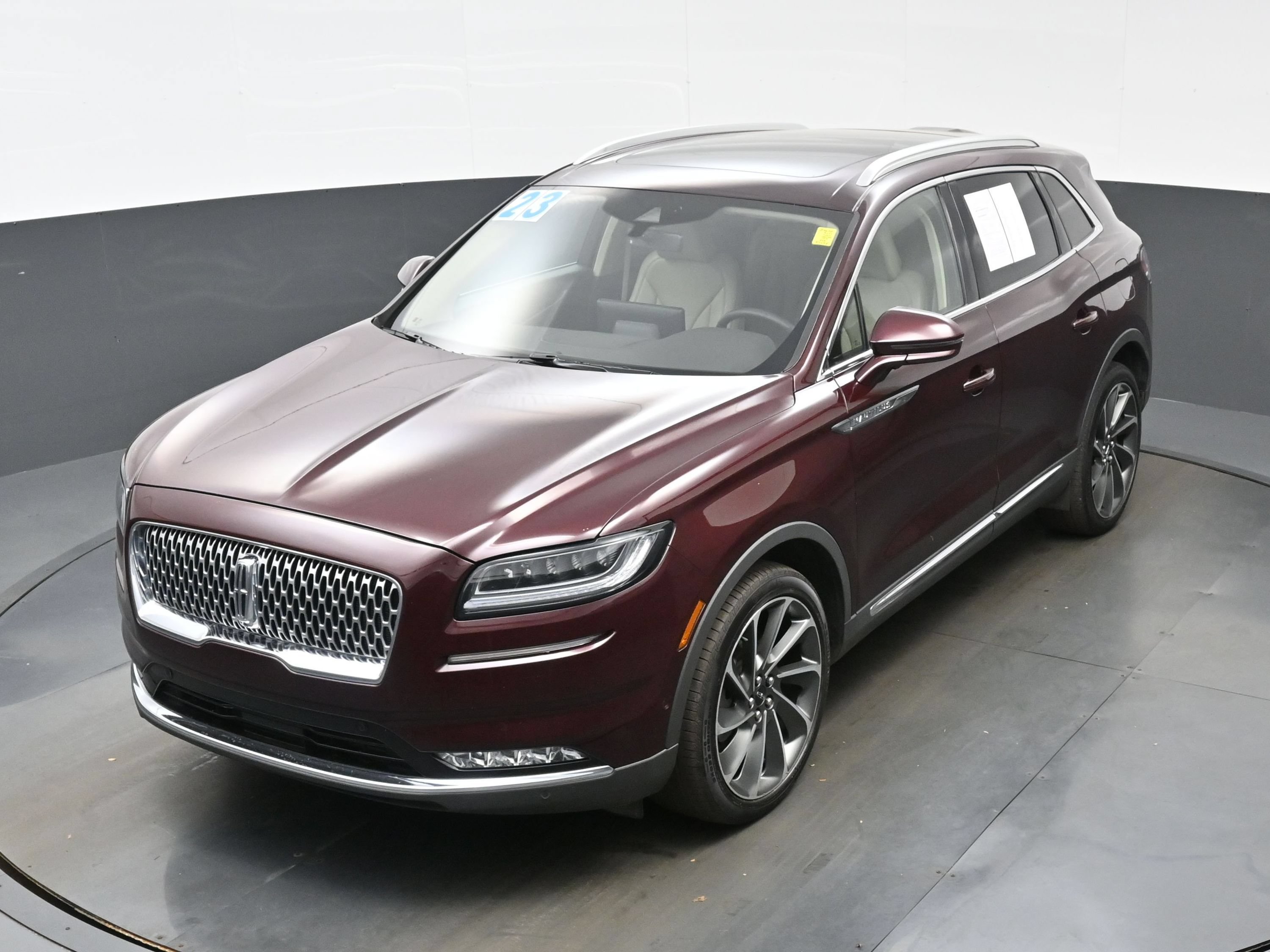Used 2023 Lincoln Nautilus Reserve w/ Equipment Group 202A AWD/4WD image 33