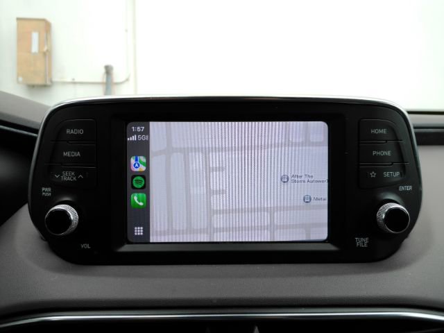 Used 2020 Hyundai Santa Fe SEL w/ Convenience + Premium Package FWD image 11