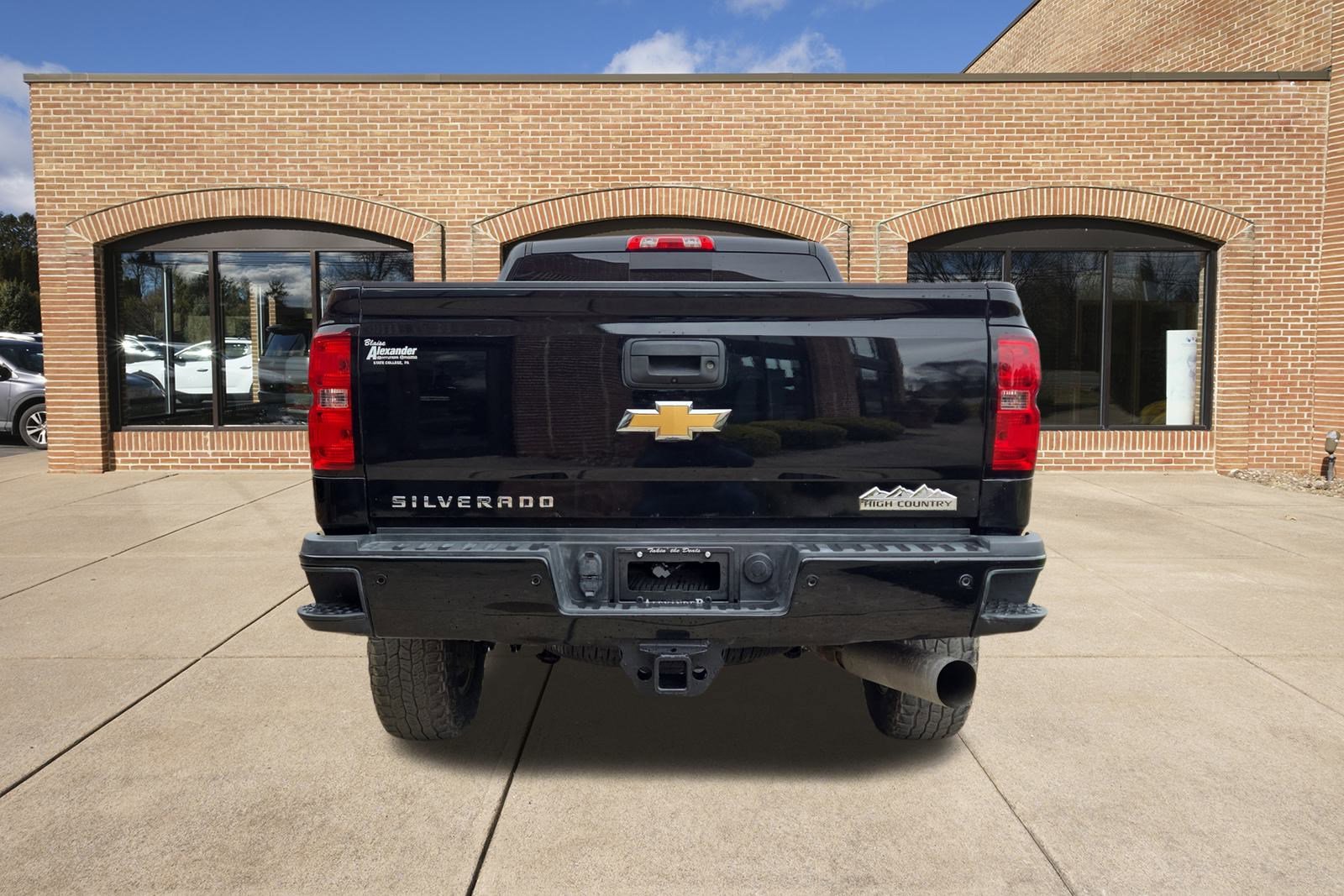 Used 2019 Chevrolet Silverado 3500 High Country w/ Duramax Plus Package image 4
