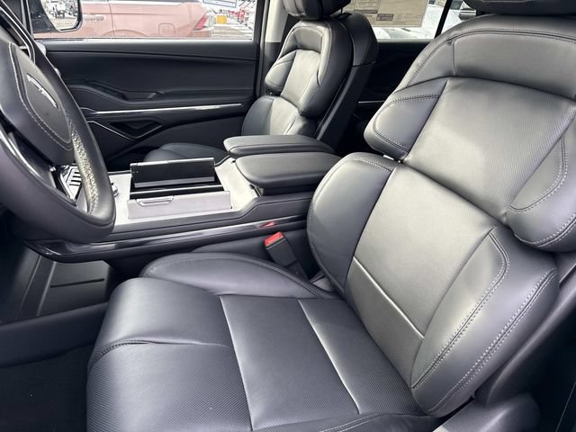 New 2026 Lincoln Navigator L Premier AWD/4WD image 23