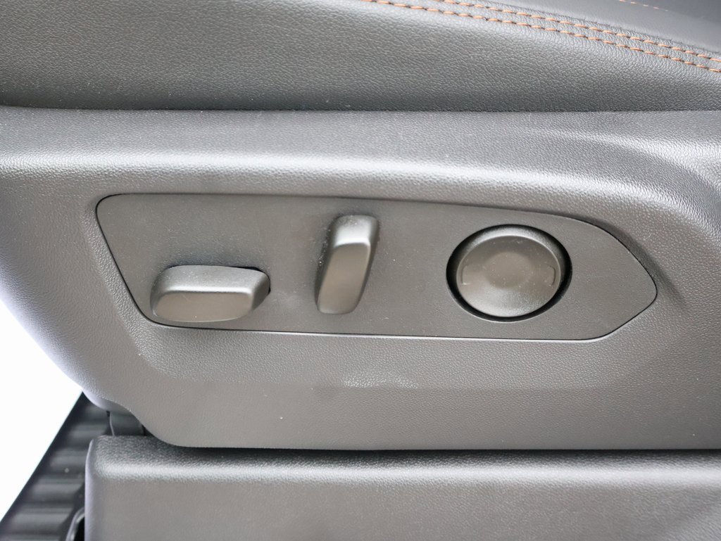 New 2026 GMC Sierra 1500 AT4 w/ AT4 Premium Package image 16