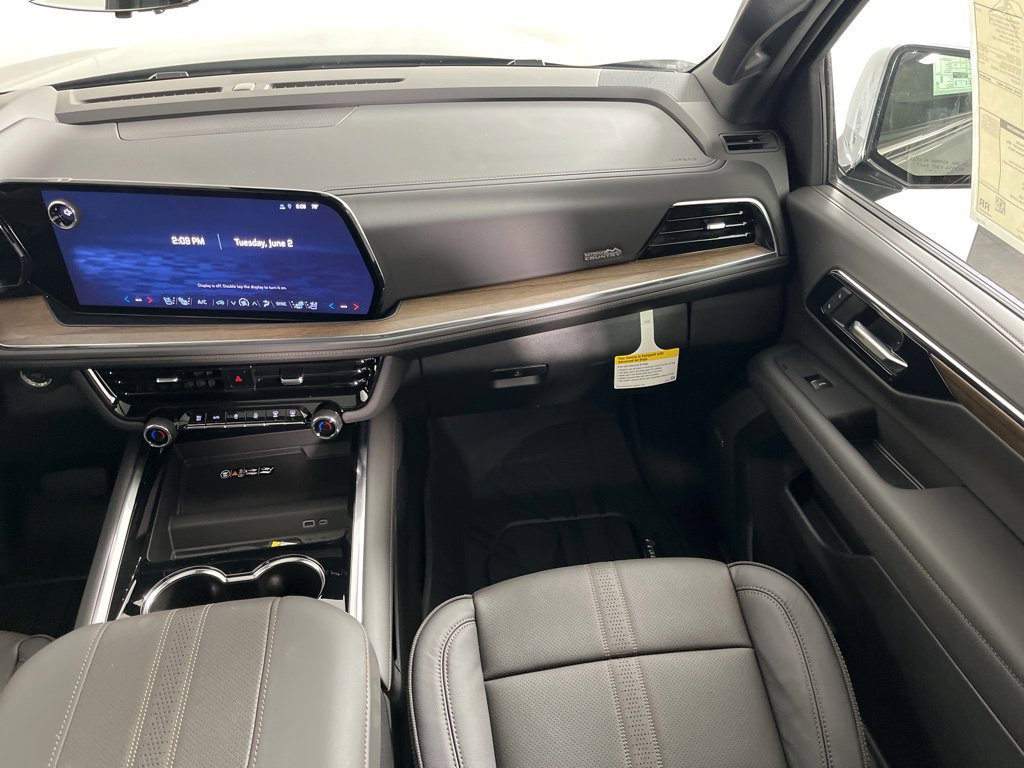 New 2026 Chevrolet Tahoe High Country AWD/4WD image 17