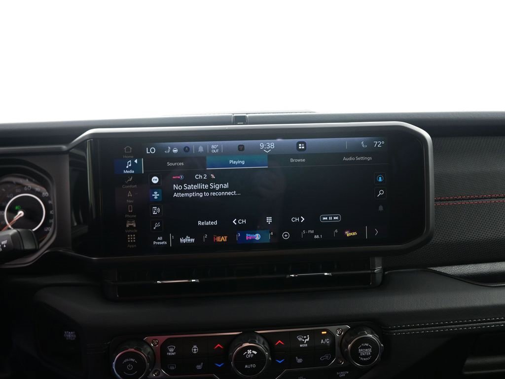 New 2025 Jeep Wrangler Unlimited Rubicon w/ Technology Group image 28