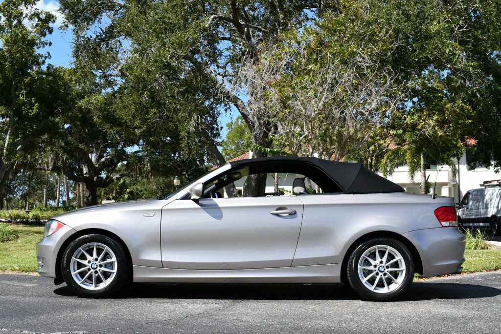 Used 2011 BMW 128i Convertible image 35
