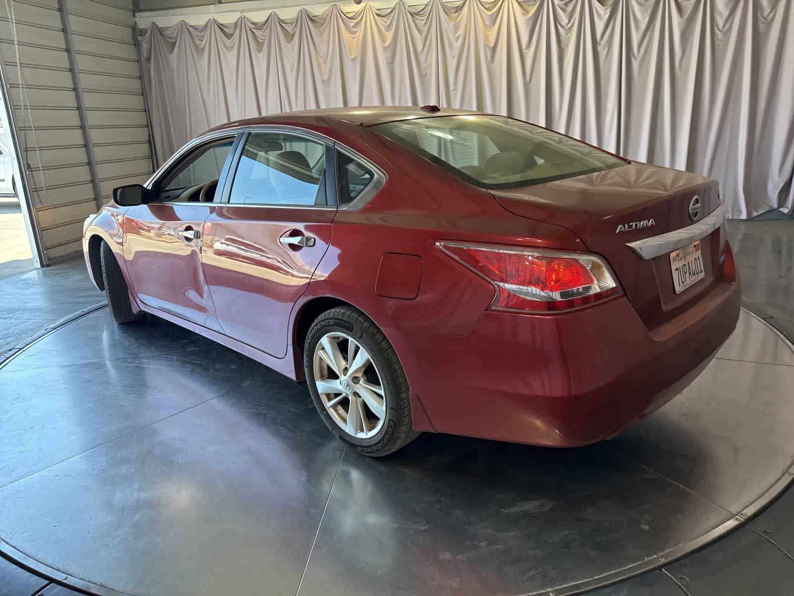 Used 2013 Nissan Altima 2.5 SV FWD image 7