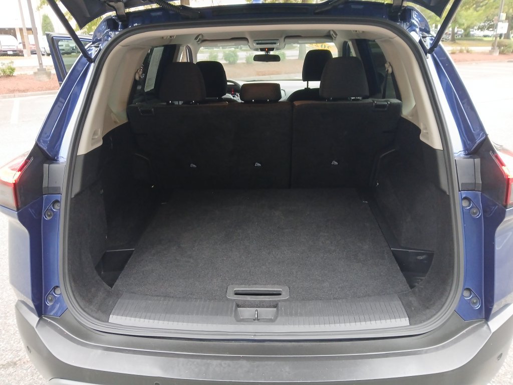 Used 2022 Nissan Rogue SV AWD/4WD image 22