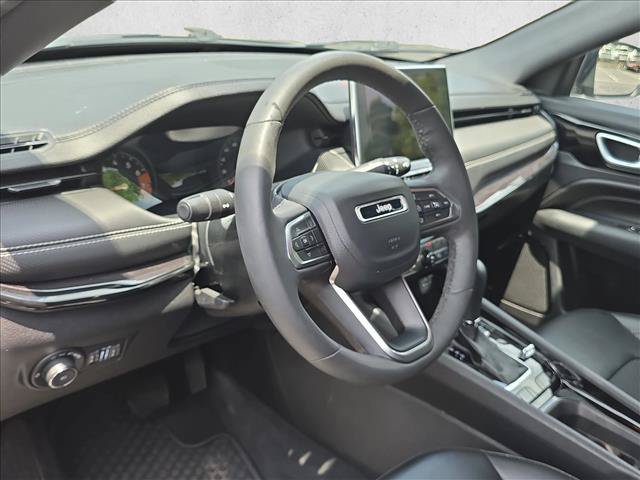 Used 2023 Jeep Compass Latitude w/ Convenience Group AWD/4WD image 10
