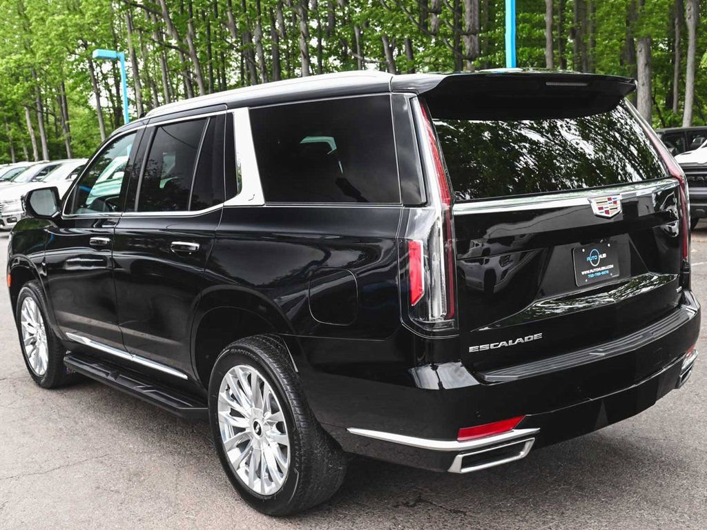Used 2023 Cadillac Escalade Premium Luxury image 4