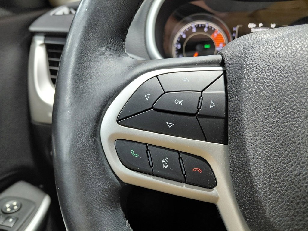 Used 2018 Jeep Cherokee Latitude Plus w/ Cold Weather Group image 35