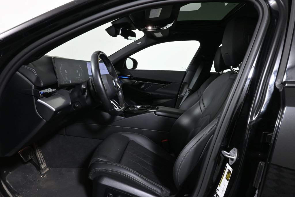 Used 2024 BMW 530i xDrive w/ M Sport Package AWD/4WD image 3